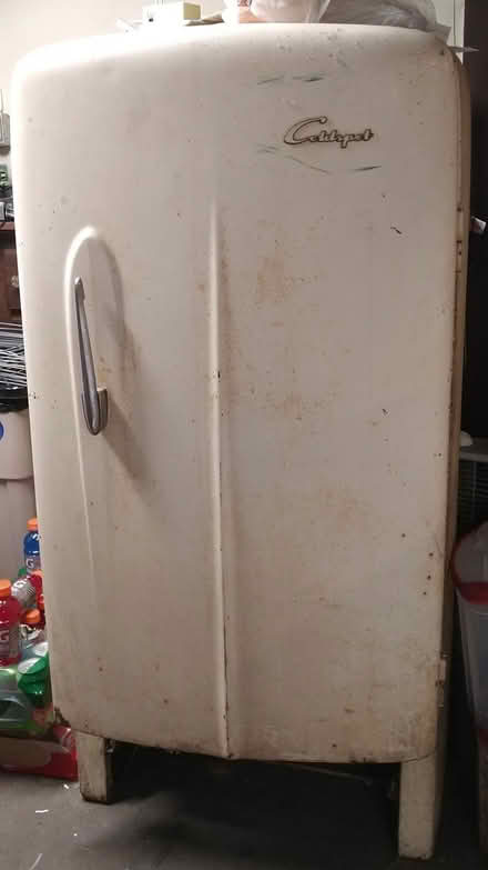 Photo of free 1950s Sears Coldspot Refrigerator (Marshall-Shadeland, Pittsburgh) #1