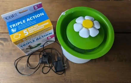Photo of free Catit Flower Fountain + 3 filters (Brant and QEW) #1