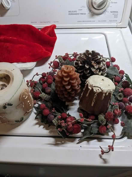 Photo of free Christmas decoration (McKinleyville) #1