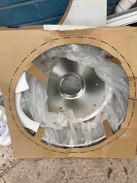 Photo of free Sink and worktop (Helsby) #2