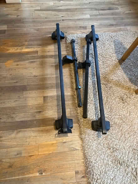 Photo of free Thule car roof bars (Oxford OX2) #1
