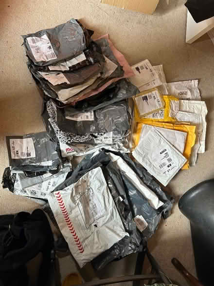 Photo of free CR7 Various post/packing materials, good used/usable cond. (Thornton Heath CR7) #1