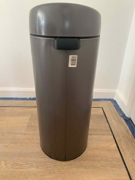 Photo of free Brabantia 30 litre kitchen bin (CT5) #2
