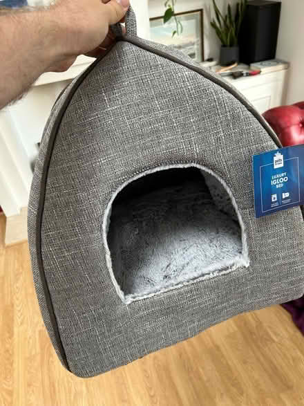 Photo of free Cat bed (South Acton, W4) #1