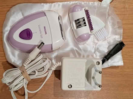 Photo of free Philips lady shaving - EU plug (Park Hill CR0) #1