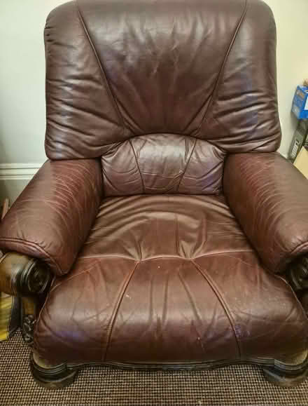 Photo of free 3 piece suite (Southport PR9) #3