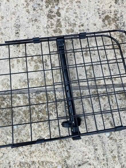 Photo of free Brand new dog guard for car (Tilehurst RG31) #1