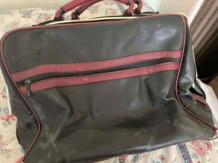 Photo of free A leather Pierre Cardin suitcase with lining (Kendal LA9) #1
