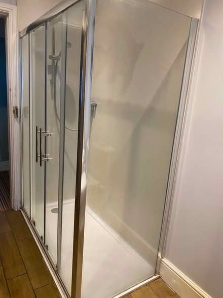 Photo of free Shower cubical (Kings Acre HR4) #1