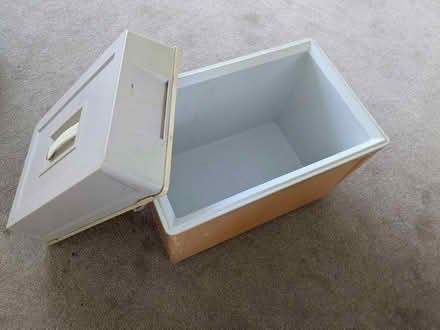 Photo of free Cool box (BN3, Poets Corner) #2