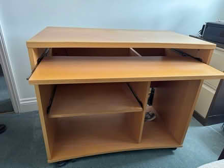 Photo of free Computer Desk (Pangbourne RG8) #1