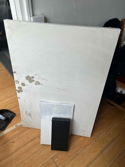 Photo of free mixed sized canvasses (Gospel Oak NW3) #1