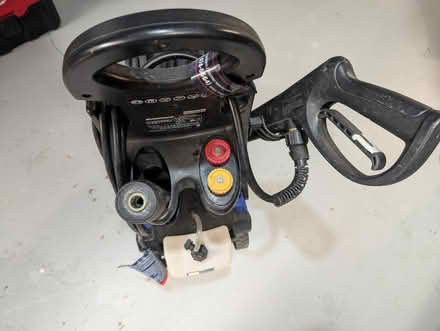 Photo of free Simoniz 1800 PSI Pressure Washer (Brant and QEW) #3