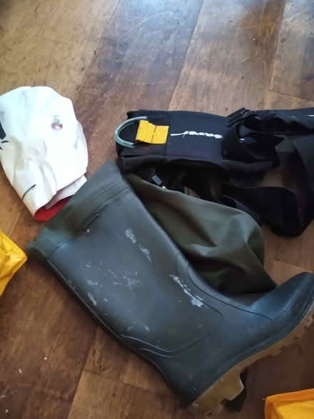 Photo of free Wading/diving gear (Kings Sutton OX17) #1