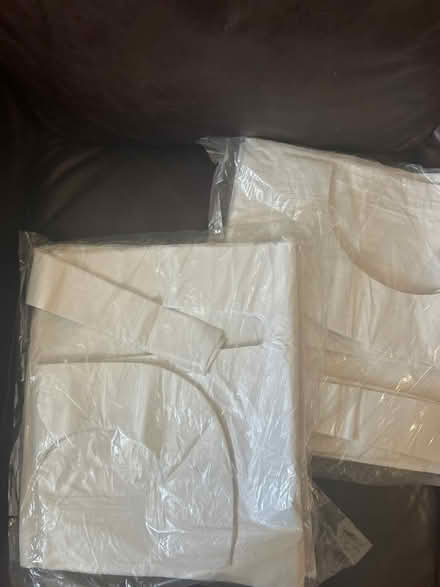 Photo of free Disposable aprons (BR1) #1