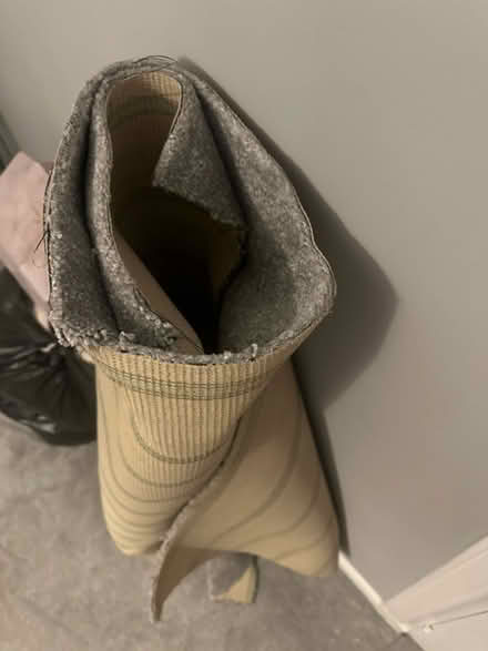 Photo of free Peice of grey carpet (G78) #1
