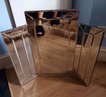 Photo of free Beautiful dressing table mirror (Shepherds Bush W6) #1