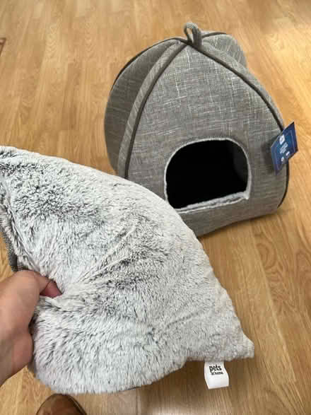 Photo of free Cat bed (South Acton, W4) #4