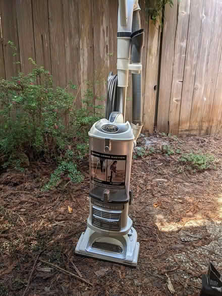 Photo of free Shark vacuum with a problem (McKinleyville) #1