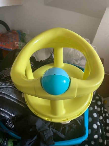 Photo of free Bath seat (Cricklewood) #1