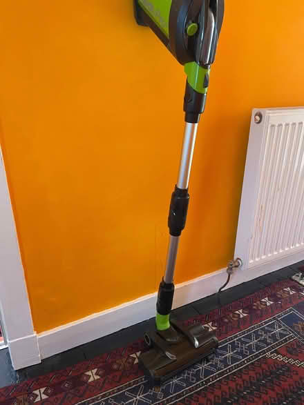 Photo of free Cordless vacuum cleaner (Carrick Knowe EH12) #1
