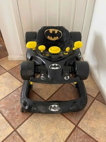 Photo of free Batman Seated Walker (Tewin, AL6) #2