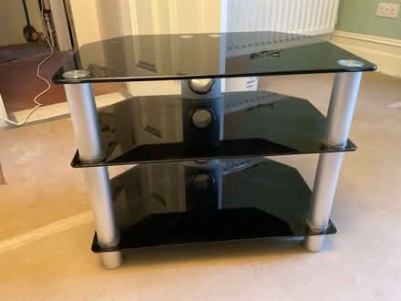 Photo of free TV stand (Twickenham TW1 (St Margarets)) #1