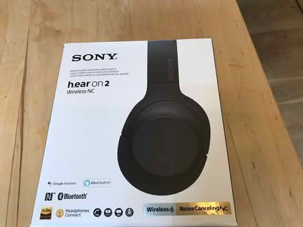 Photo of free sony stereo headset (Redhill Meadvale RH1) #1