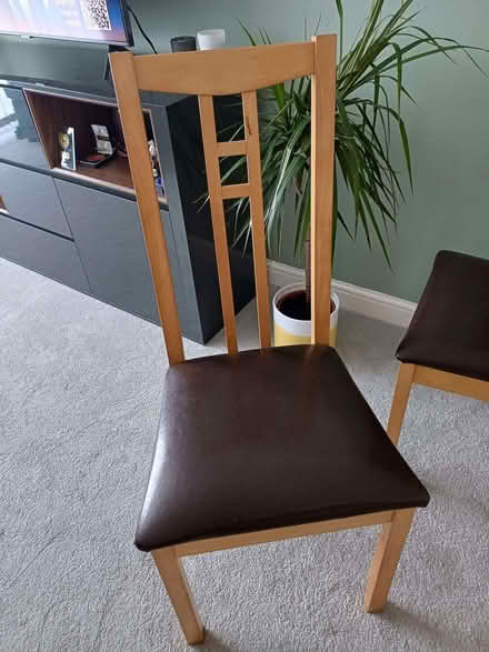 Photo of free dining table and 3 chairs (South Croydon CR2) #2