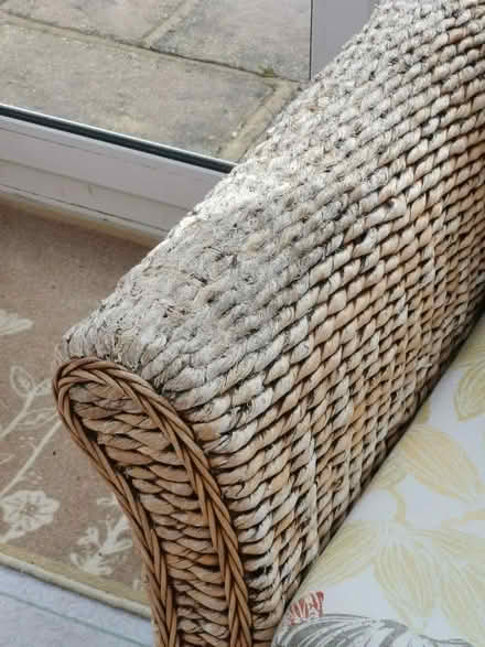 Photo of free Settees (DA7) #1