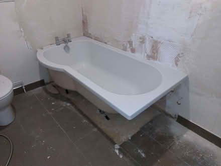 Photo of free Bath (Haydon wick SN25) #2