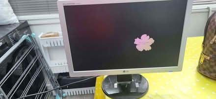 Photo of free lg flatron monitor (Penrith CA11) #1