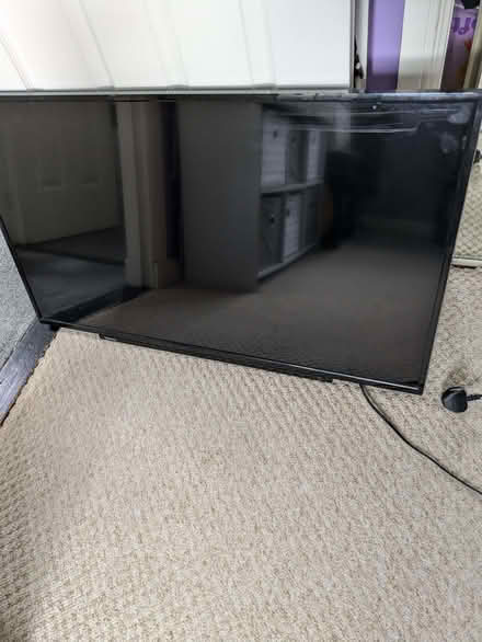 Photo of free 36" Toshiba TV (Yoker G14) #2