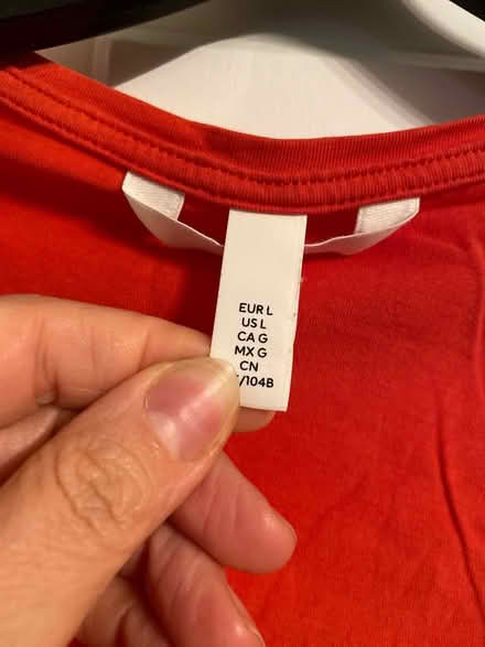 Photo of free T-shirt H&M (UB10) #2