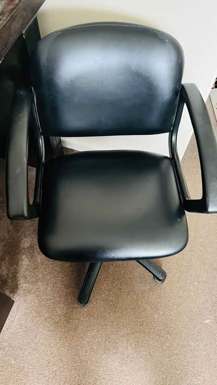 Photo of free Office chair (Lostock Hall PR5) #1