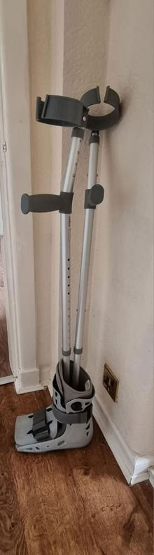 Photo of free Boot & crutches (SK7 Hazel grove) #3