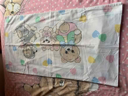 Photo of free Children’s single duvet cover and pillowcase (Mayfield EH9) #3