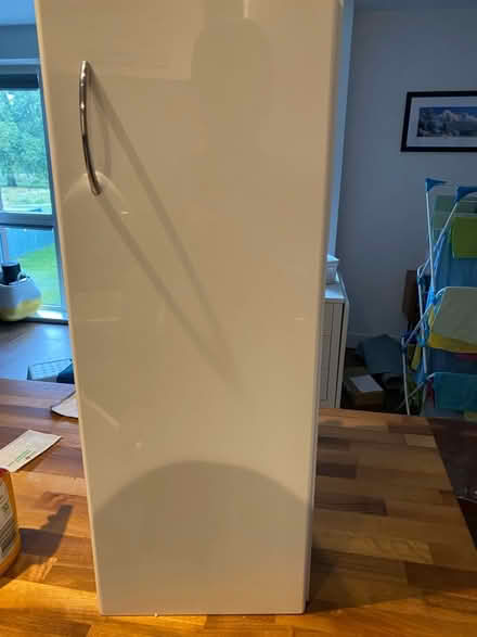 Photo of free Small storage cupboard (Clapton E5) #2