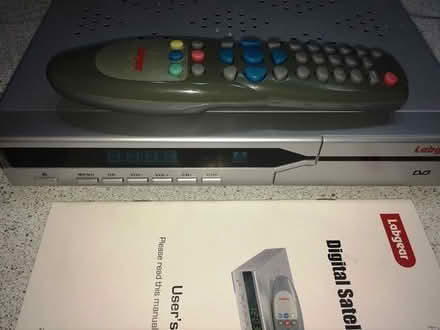 Photo of free SD satellite receiver (Crowthorne RG45) #1