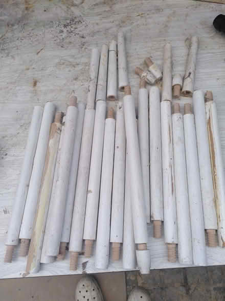 Photo of free Shelf legs/ spacers (Cricket Road OX4) #1