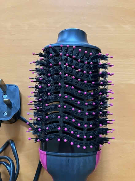 Photo of free Revlon One Step Volumiser Classic Hair Styler (Canonbury N1) #4