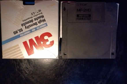 Photo of free 3.5" diskettes (Frenchay BS16) #1