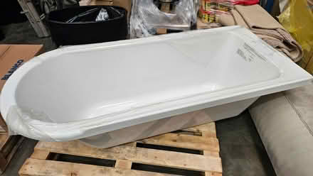 Photo of free Freestanding Acrylic bathtub DAMAGED and NO LEGS (Ludlow SY8) #1