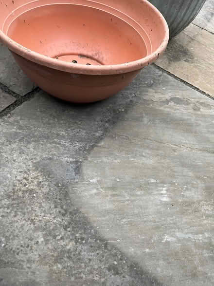 Photo of free Plastic flower pots (Hillingdon UB10) #2