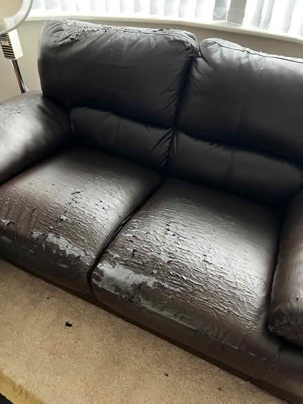 Photo of free 2 sofas (TW7) #4