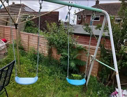 Photo of free Double swing (Mile Oak BN42) #1