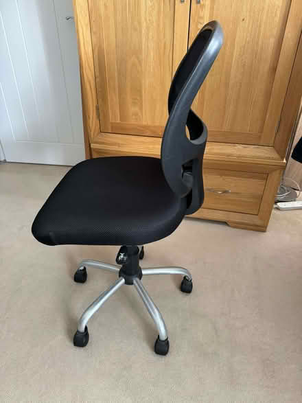 Photo of free Office chair (Deanshanger MK19) #2