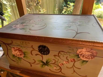 Photo of free Storage chest/ small side table for lamp (World's End RH15) #2