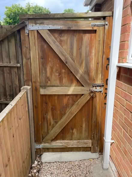 Photo of free Fencing and gates (London Rd, HW HP11) #1