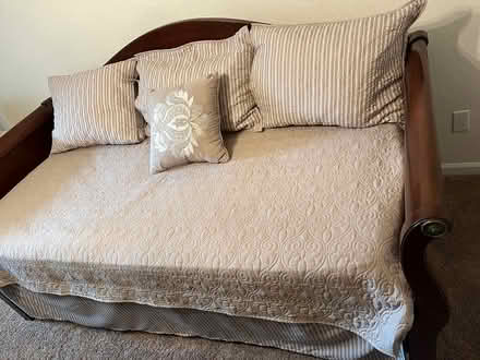Photo of free Day bed- sleigh style (Roswell) #4